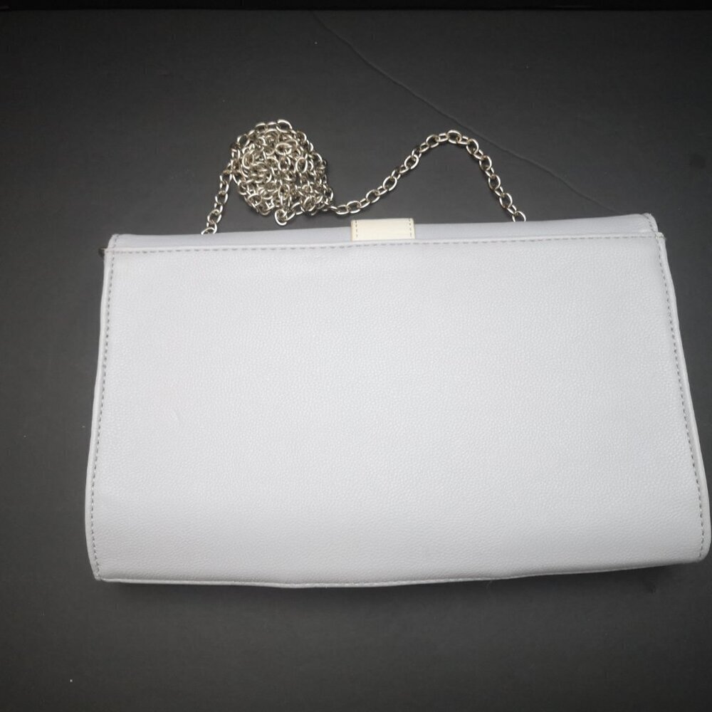 Ricki's Grey & White Faux Leather Clutch or Shoulder Bag w/ Magnetic Closure - Picture 6 of 10